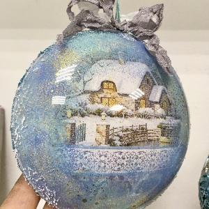 Онлайн курс “Зимняя сказка”: микс медиа декор 2-х новогодних ёлочных игрушек, 12 уроков с неограниченным доступом